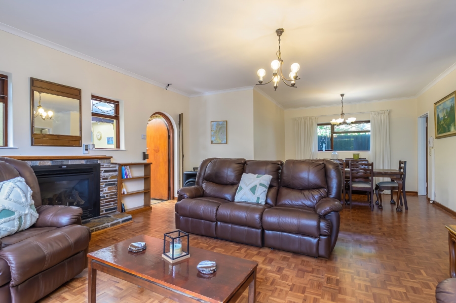 4 Bedroom Property for Sale in Plumstead Western Cape